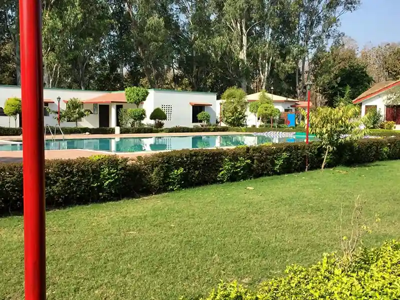 corbett holiday resort